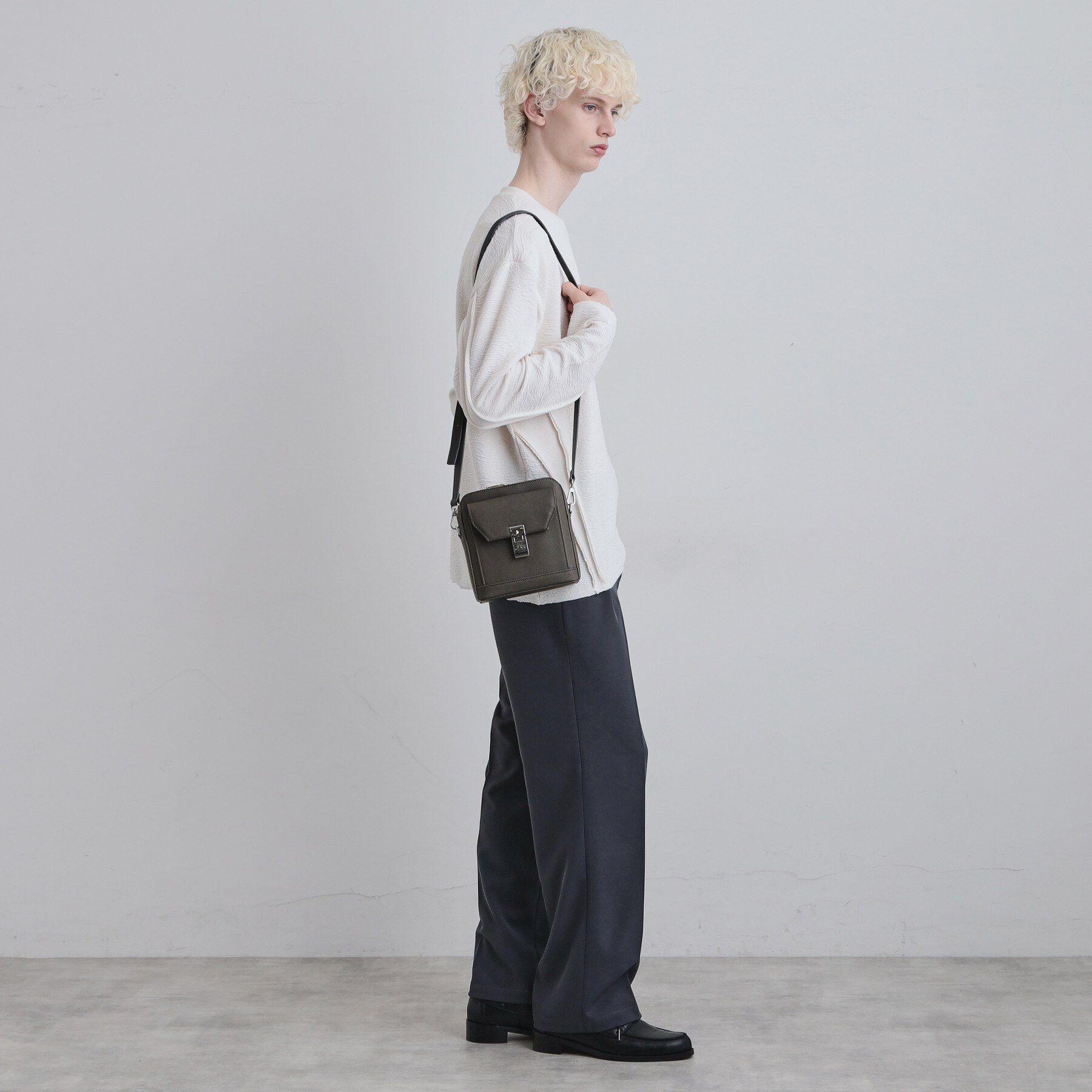 tk.TAKEO KIKUCHI「ポケットアオリショルダー」|ショルダー・メッセンジャー|