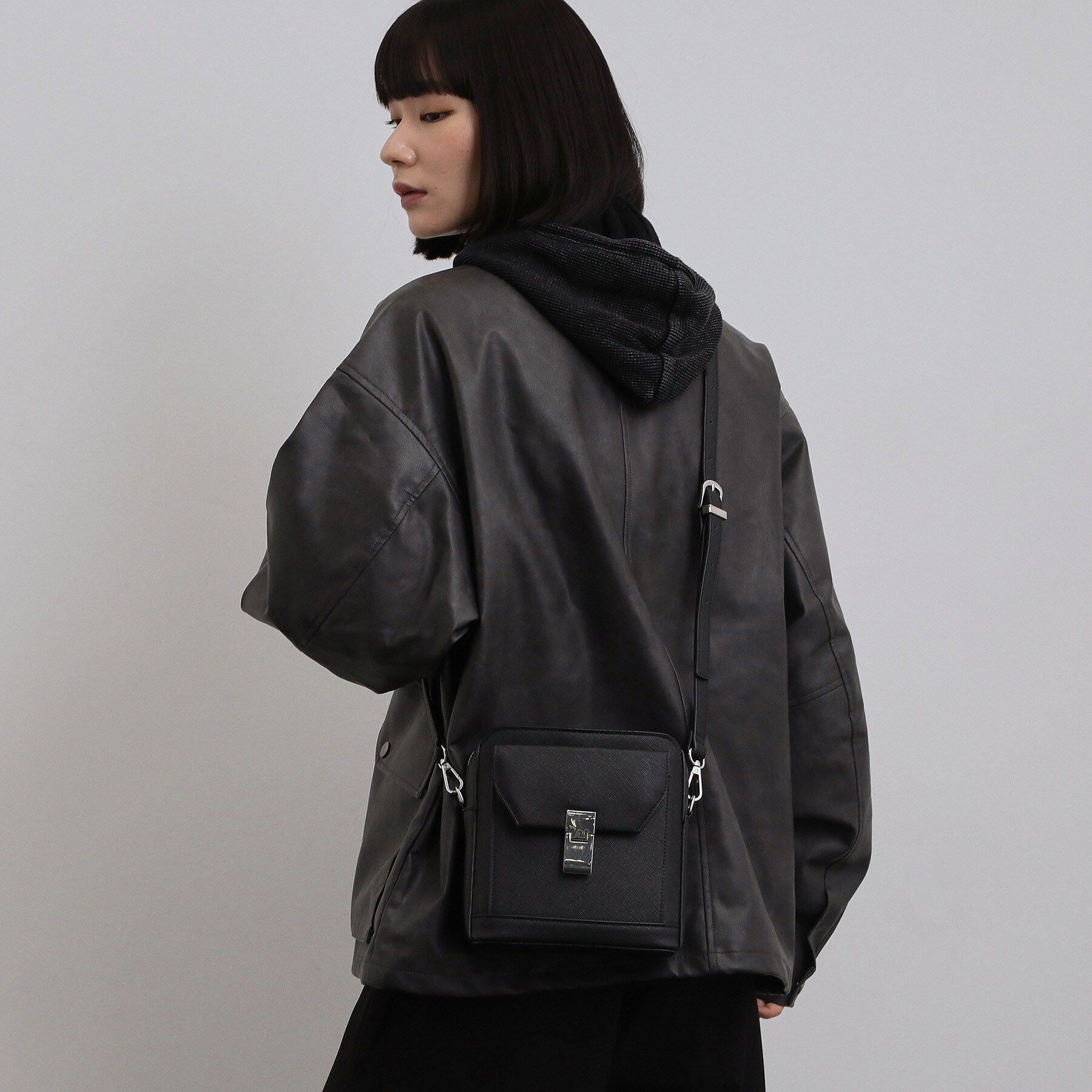 tk.TAKEO KIKUCHI「ポケットアオリショルダー」|ショルダー・メッセンジャー|