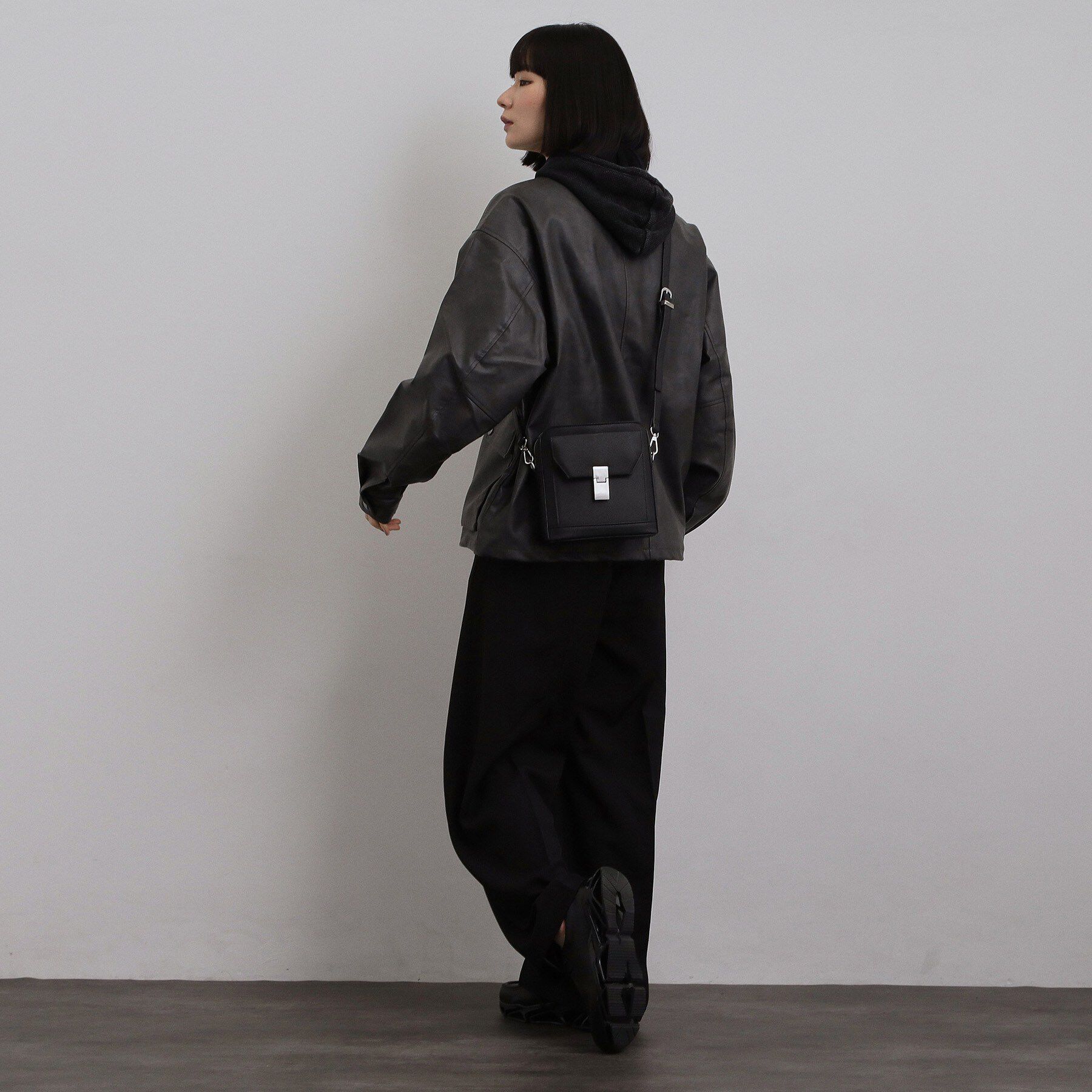 tk.TAKEO KIKUCHI「ポケットアオリショルダー」|ショルダー・メッセンジャー|