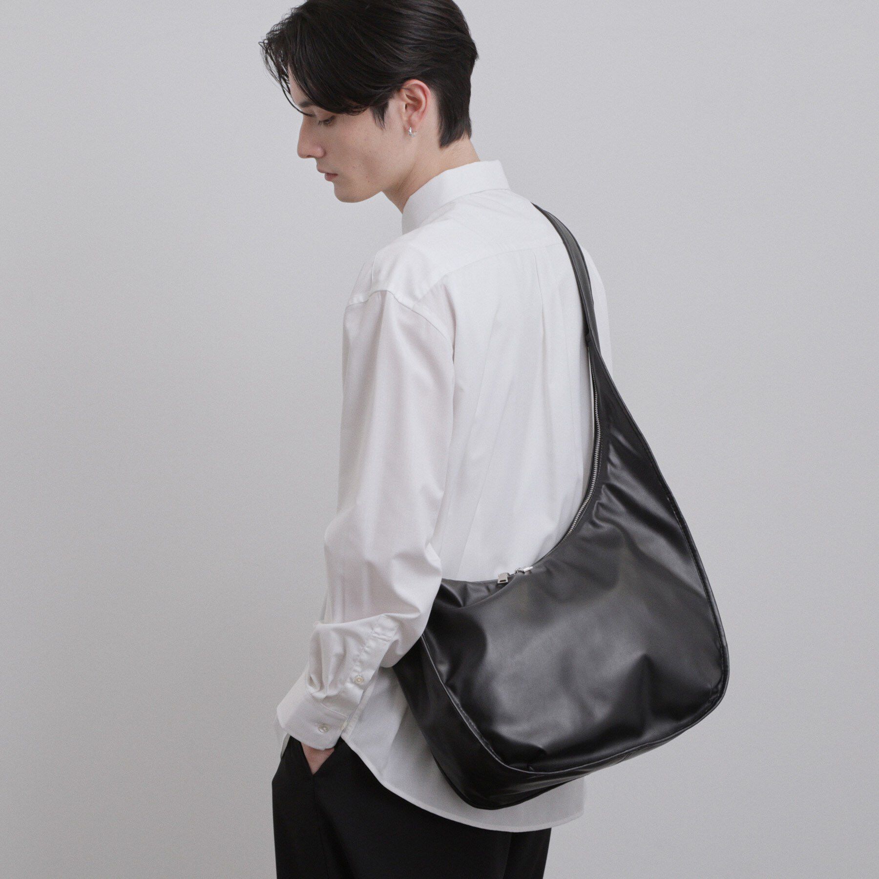 tk.TAKEO KIKUCHI「カーブワンショルダーバッグ」|ショルダー・メッセンジャー|