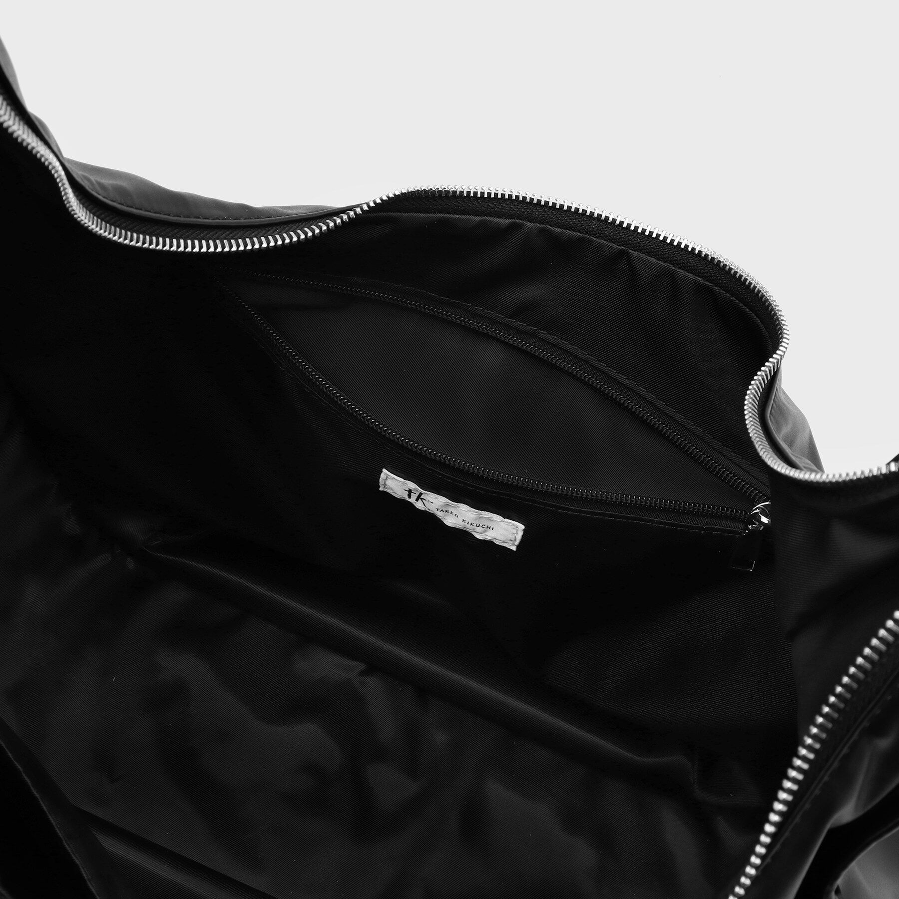 tk.TAKEO KIKUCHI「カーブワンショルダーバッグ」|ショルダー・メッセンジャー|