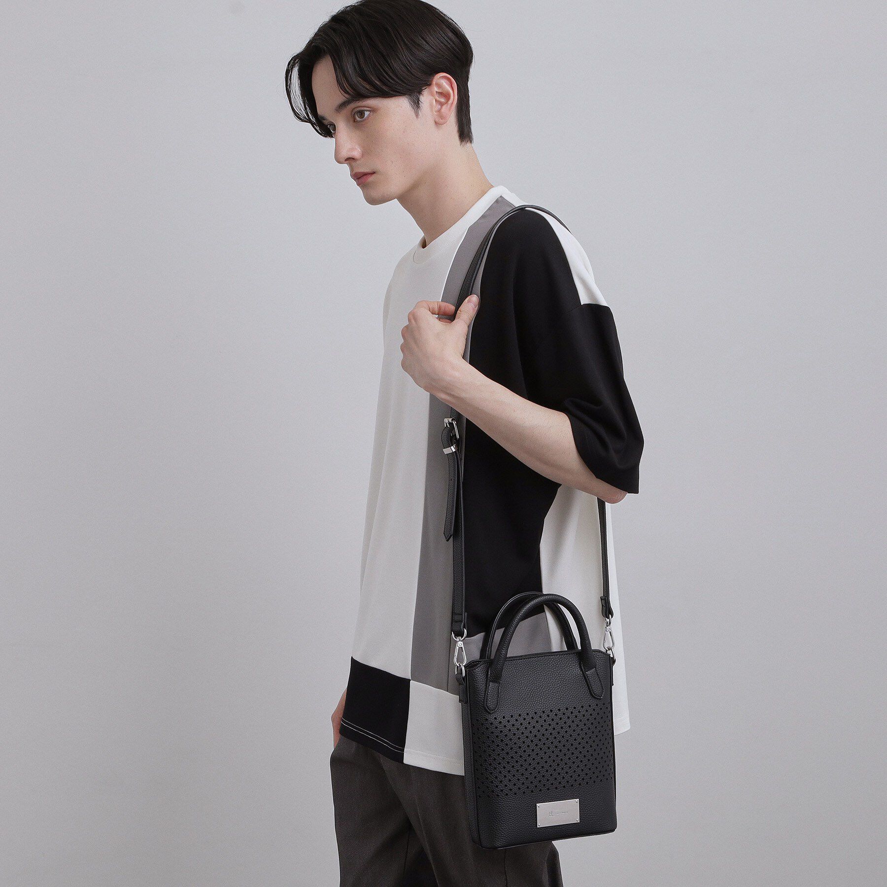 tk.TAKEO KIKUCHI「【2WAY】パンチングミニショルダーバッグ」|ショルダー・メッセンジャー|