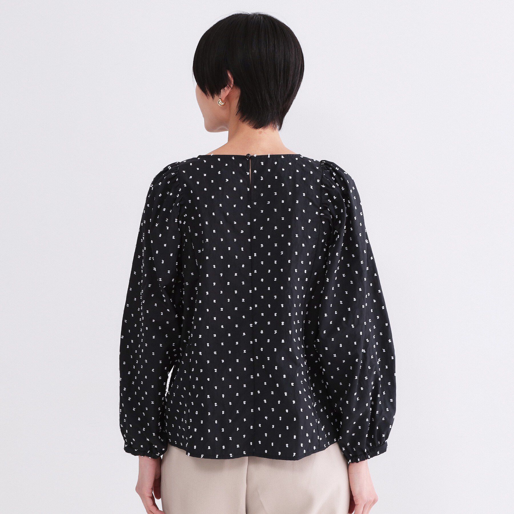 OPAQUE.CLIP「ドビードットパフスリーブブラウス【洗濯機OK】」|シャツ・ブラウス|