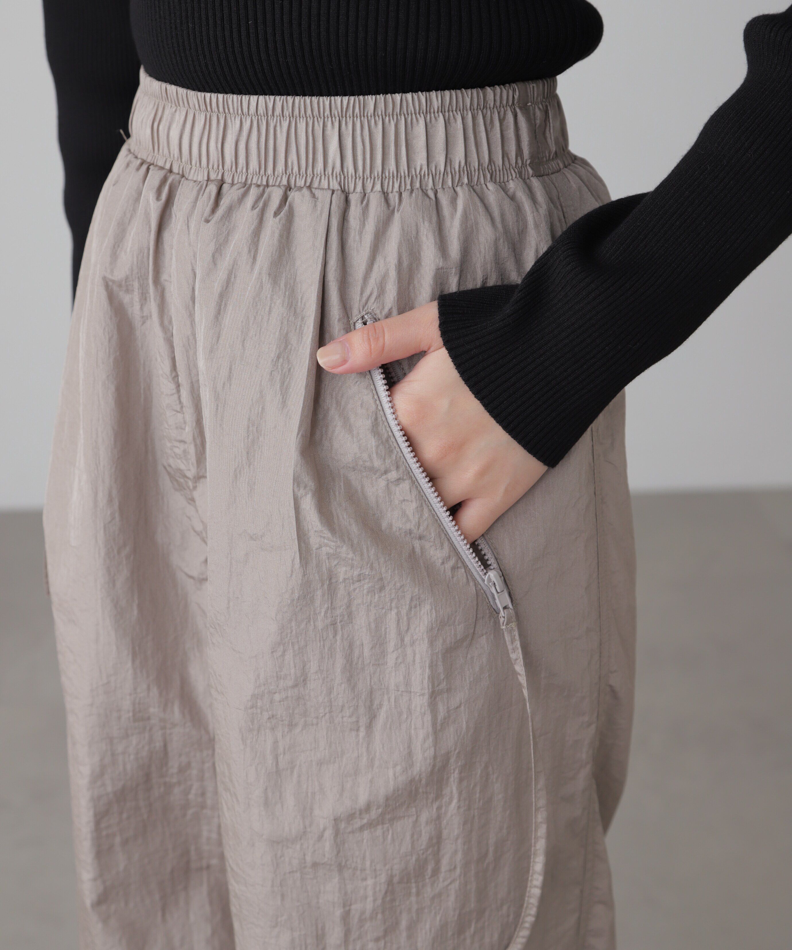  「ジップポケットパラシュートパンツ」|その他|