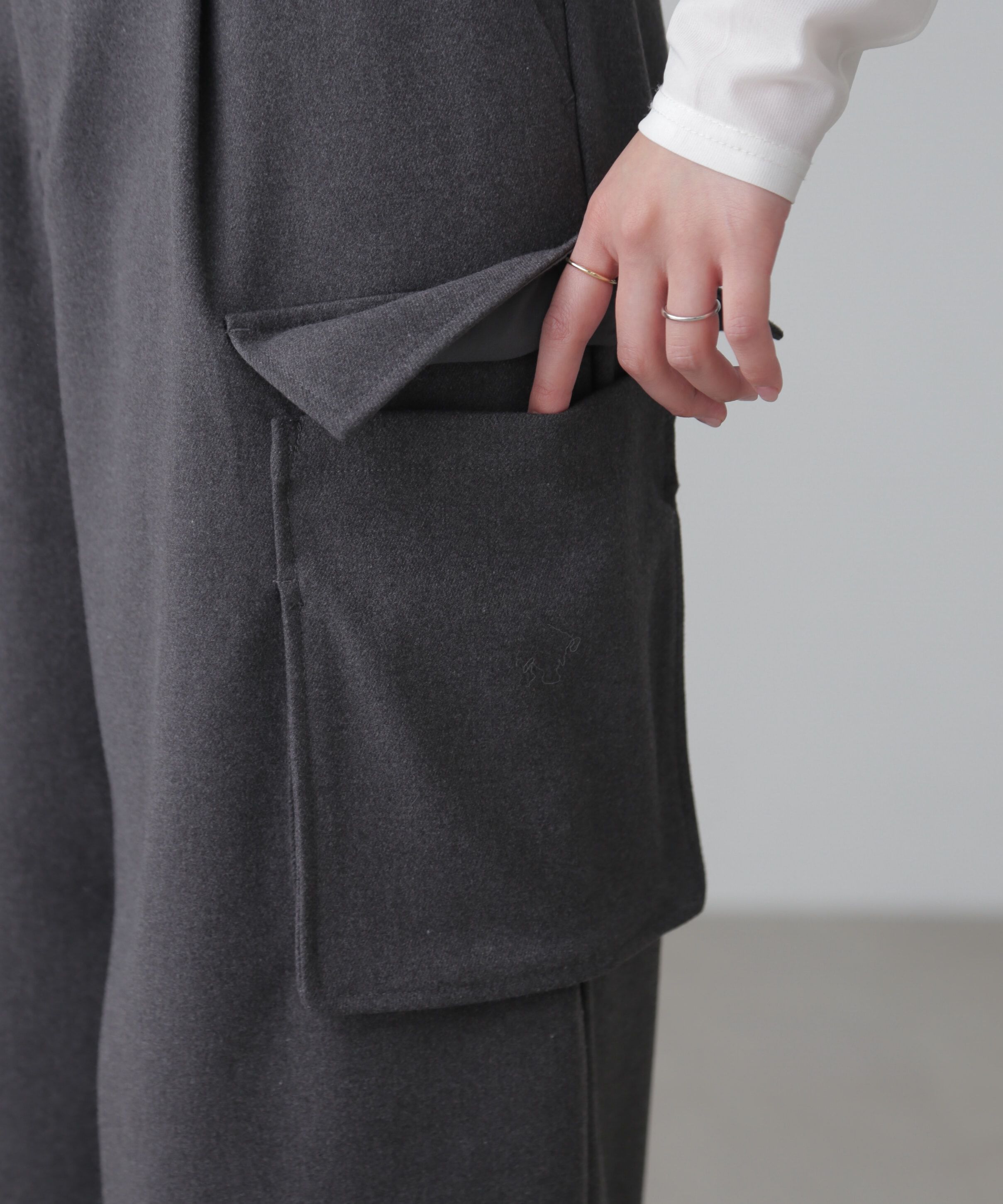  「ウールライクカーゴワイドパンツ」|その他|