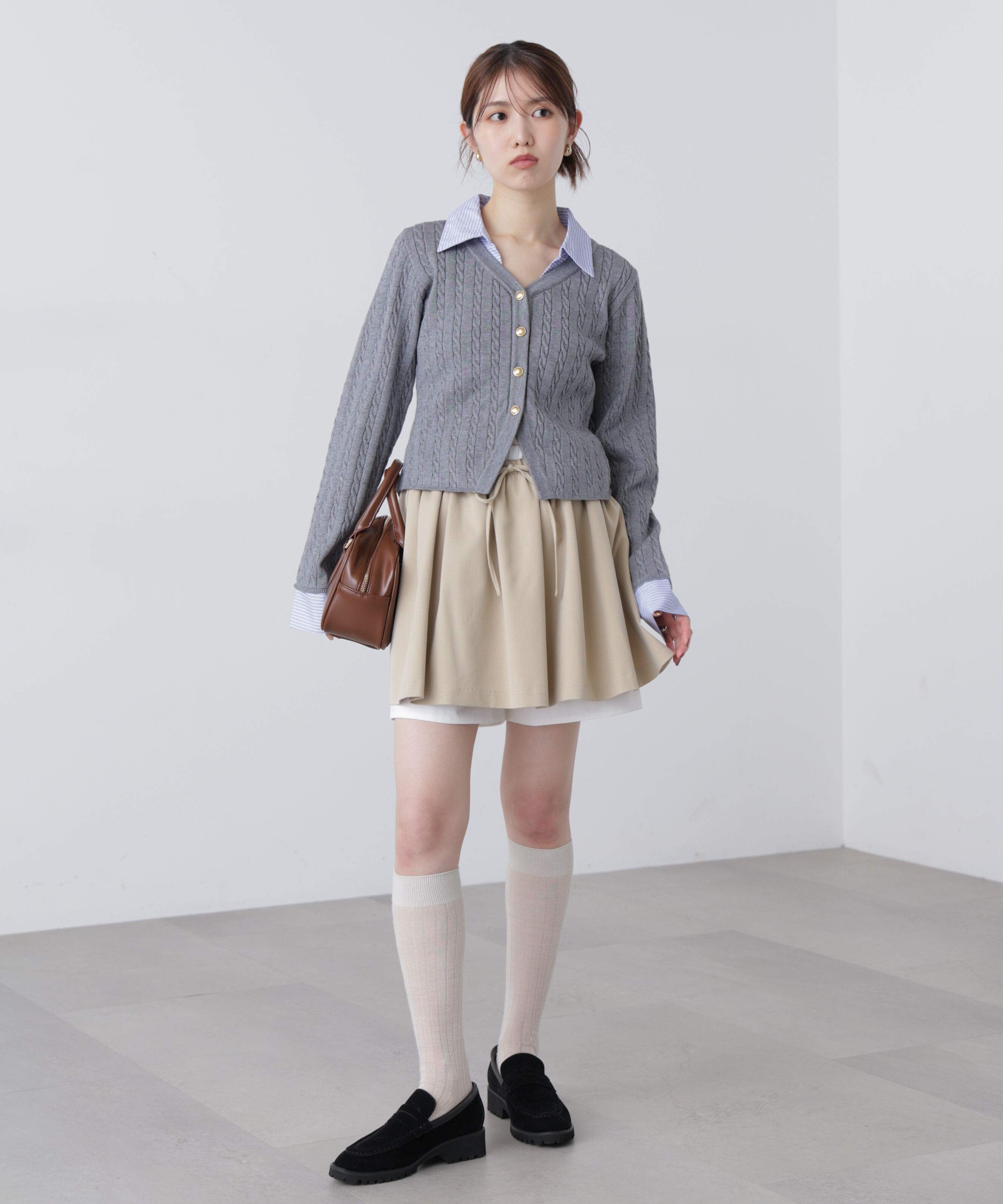  「シャツレイヤードゴールドボタンニット」|ニット・セーター|