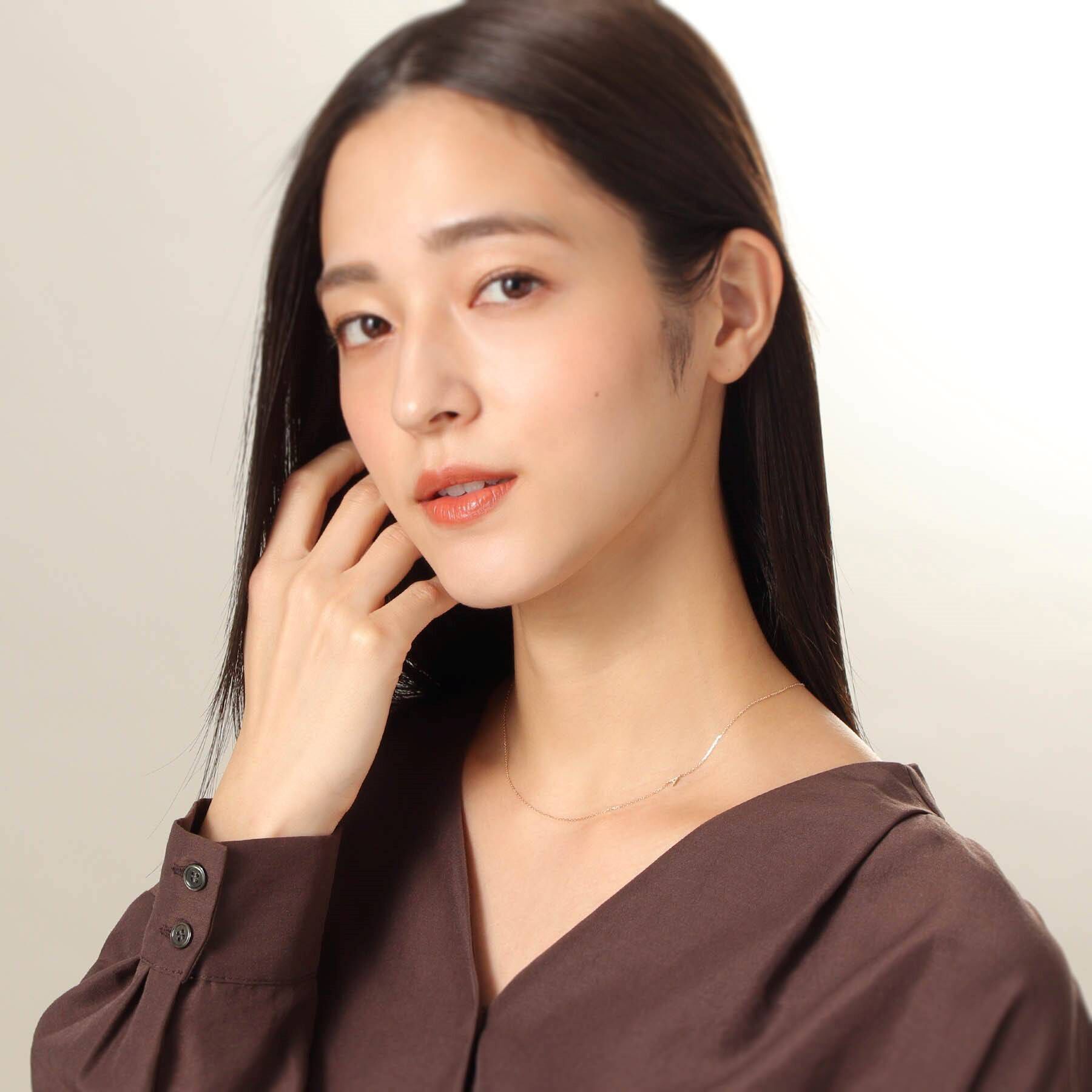 COCOSHNIK「【WEB限定】K10イニシャルＡ ネックレス」|ネックレス|