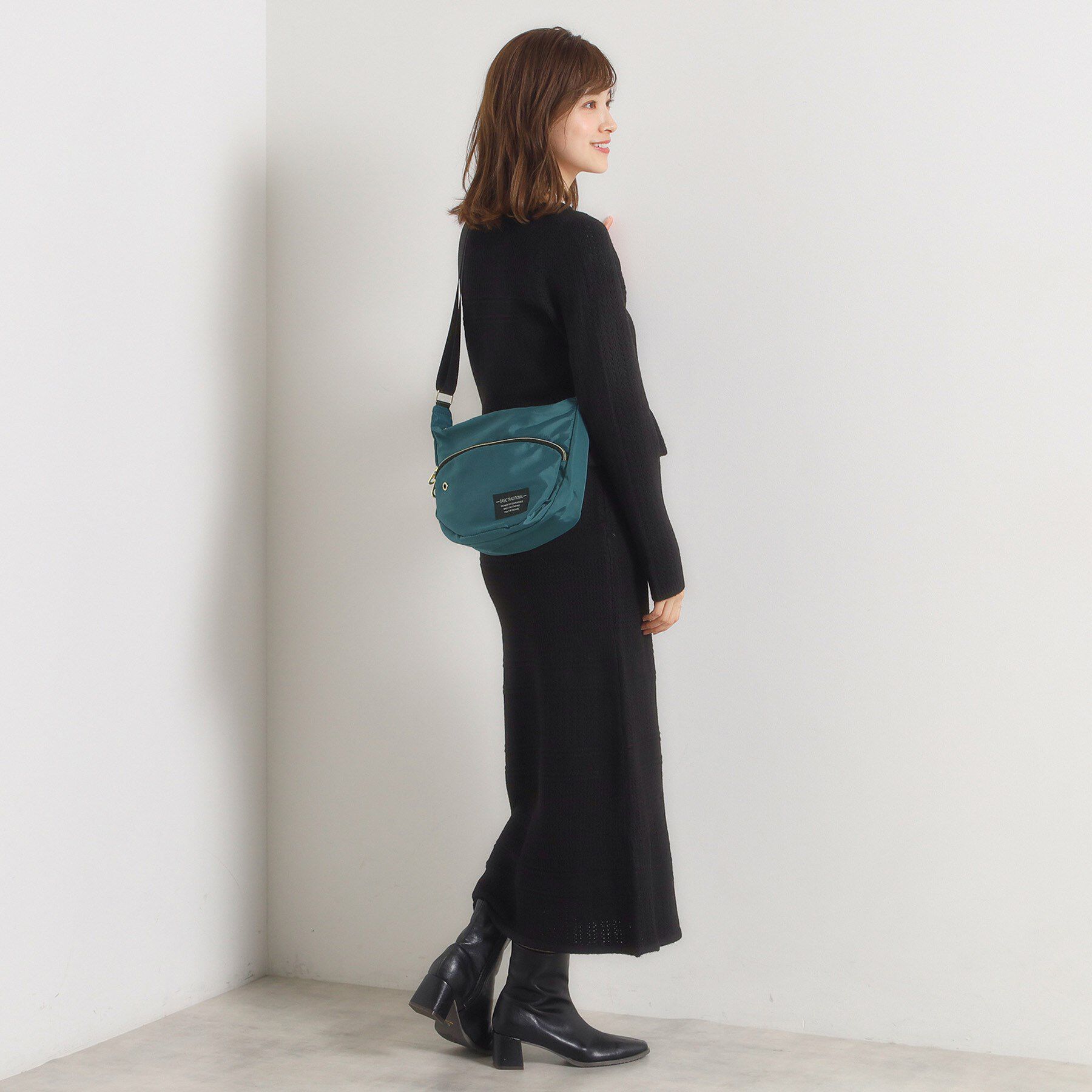 ITS&rsquo;DEMO「【防花粉】高密度ポリ半月ミニショルダー」|ショルダー・メッセンジャー|