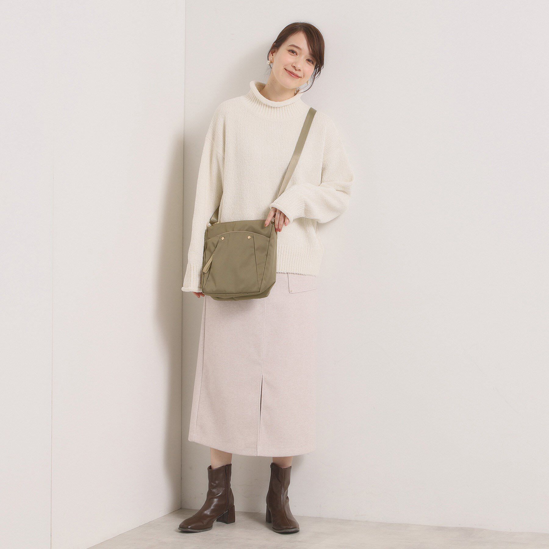 ITS&rsquo;DEMO「【6ポケット】ルニコ縦型ショルダー」|ショルダー・メッセンジャー|