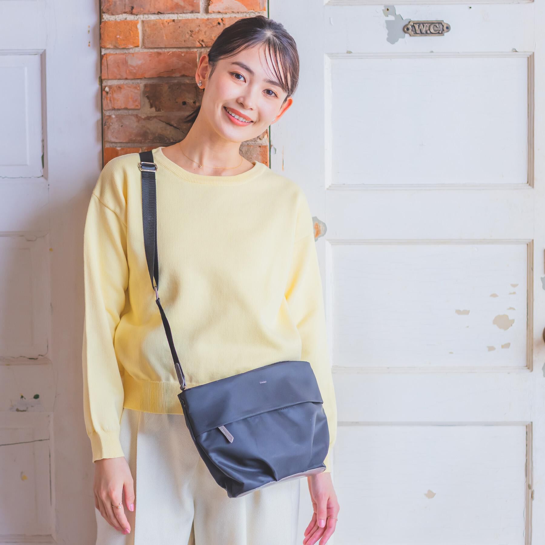 ITS&rsquo;DEMO「【収納アドバイザー監修】合皮コンビショルダー」|ショルダー・メッセンジャー|