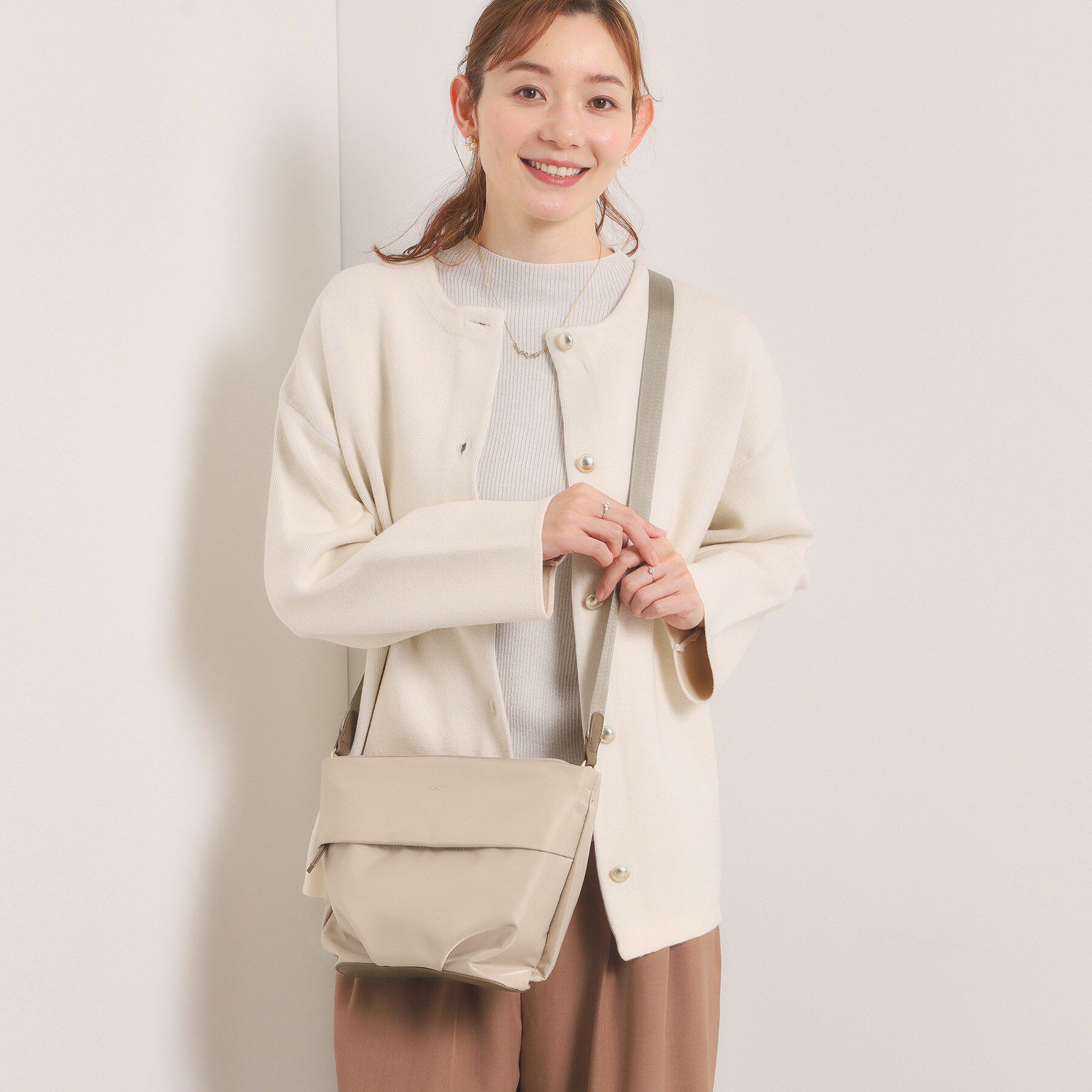 ITS&rsquo;DEMO「【収納アドバイザー監修】合皮コンビショルダー」|ショルダー・メッセンジャー|