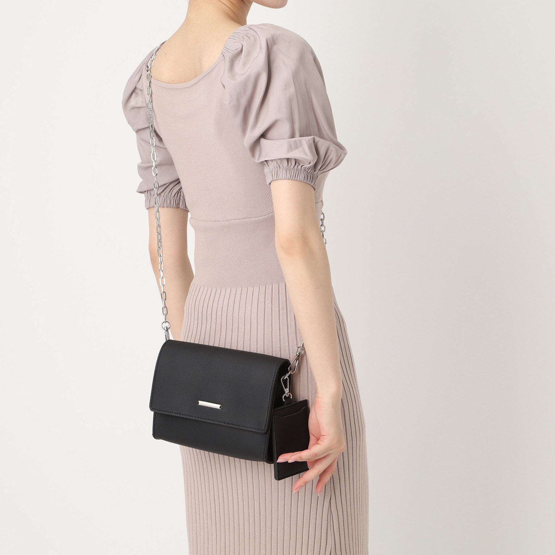 Ober Tashe「カードケース付きチェーンショルダーバッグ」|ショルダー・メッセンジャー|