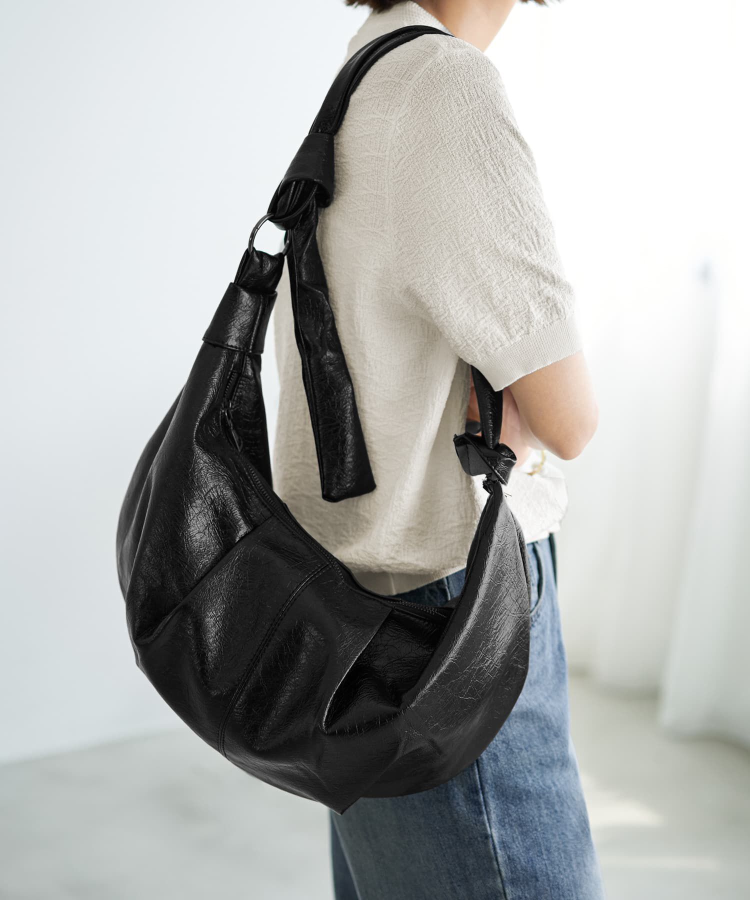 STYLE DELI「クロワッサンボディバッグB」|ショルダー・メッセンジャー|ブラック