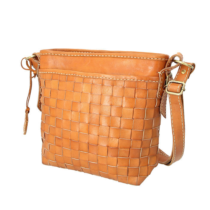 BACKYARD FAMILY「ショルダーバッグ レディース 本革 通販 斜めがけ 大人 大きめ ズッケロ フィラート」|ショルダー・メッセンジャー|