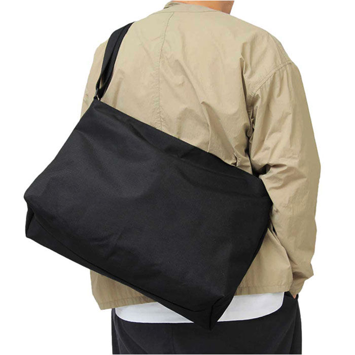 BACKYARD FAMILY「レジスタ regista ショルダーバッグ 通販 メンズ 斜めがけ かっこいい 大きめ ブランド」|ショルダー・メッセンジャー|