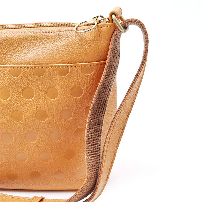 BACKYARD FAMILY「ズッケロ バッグ zucchero 29215 通販 日本製 ショルダーバッグ 牛革 レザー」|ショルダー・メッセンジャー|