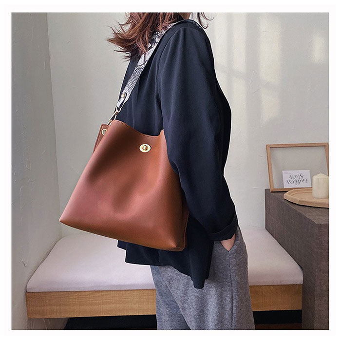 BACKYARD FAMILY「ショルダーバッグ レディース 斜めがけ 大人 大きめ 通販 トートバッグ 2way トート」|ショルダー・メッセンジャー|