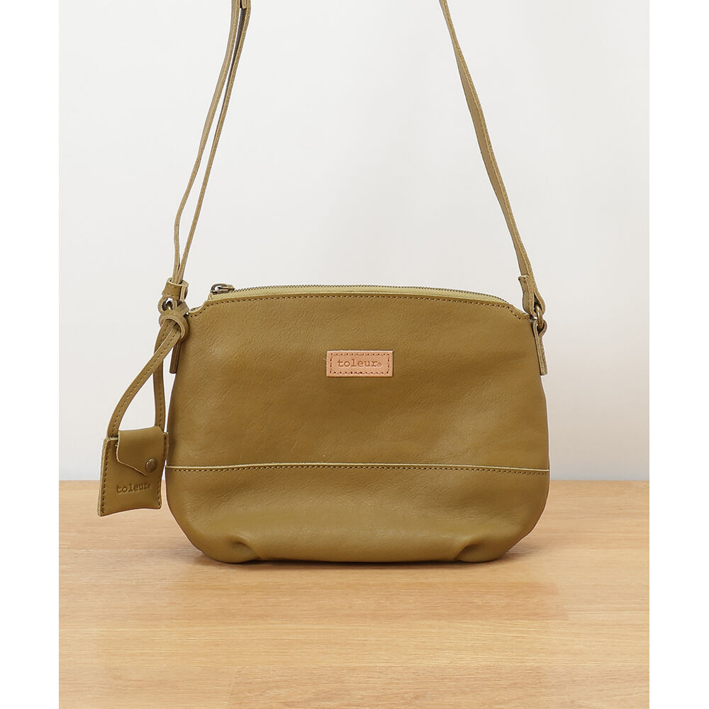 BACKYARD FAMILY「ショルダーバッグ レディース レザー 通販 toleur レザーバッグ バック 牛革 肩掛け」|ショルダー・メッセンジャー|グリーン1