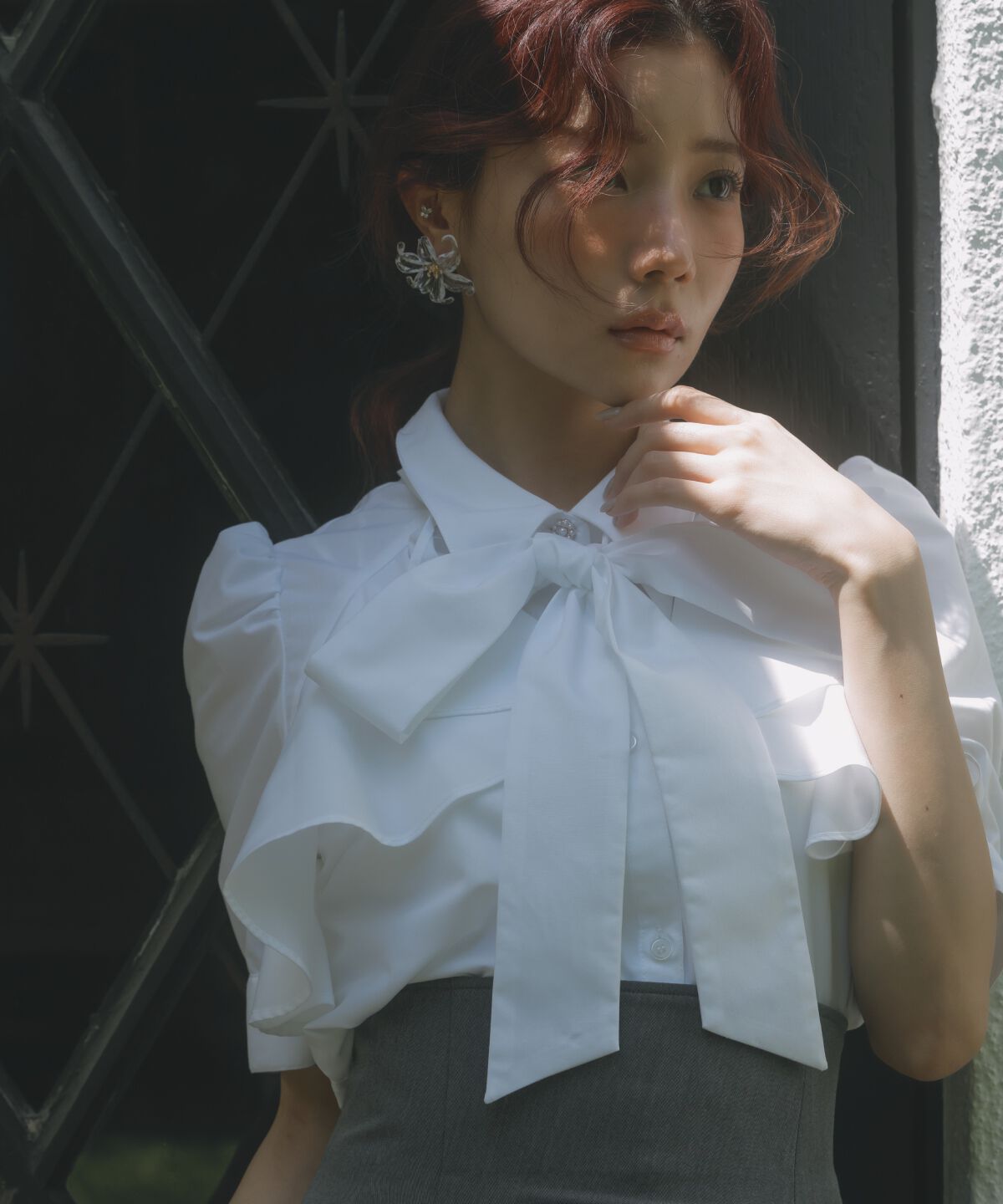 アンドクチュール「ビジューボタンフリルブラウス」|シャツ・ブラウス|