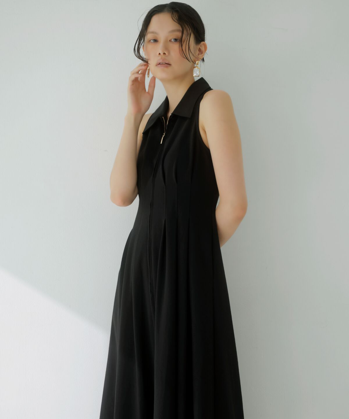 アンドクチュール「ウエストタックセンターZIPワンピース」|ワンピース|