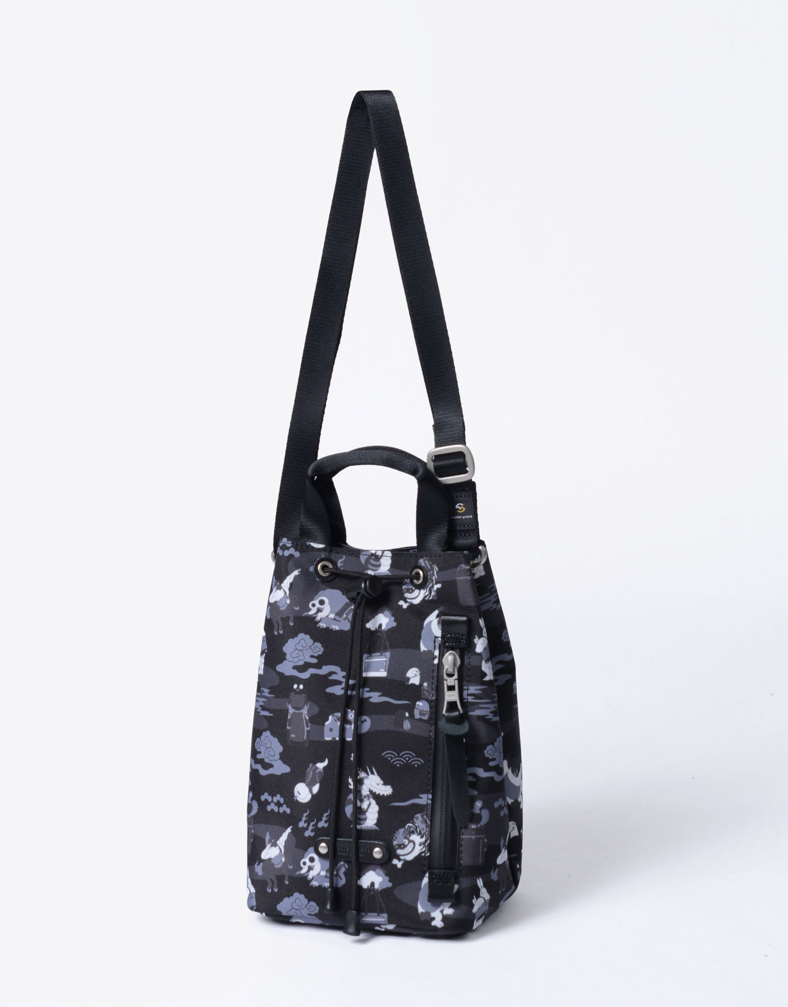 master-piece「ムネアツシ &times; master-piece ドロースリングショルダーバッグ」|ショルダー・メッセンジャー|クロ