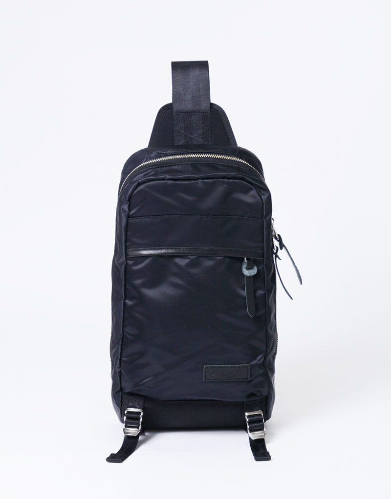 master-piece「Lightning スリングバッグ」|ショルダー・メッセンジャー|