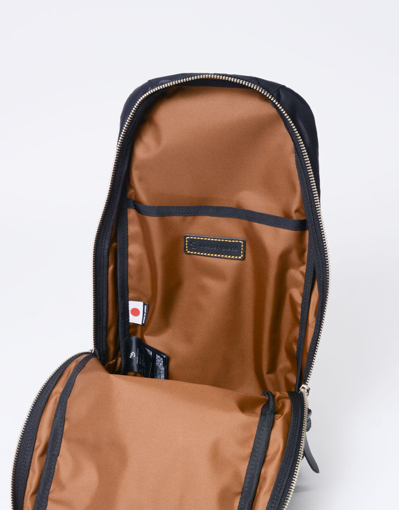 master-piece「Lightning スリングバッグ」|ショルダー・メッセンジャー|