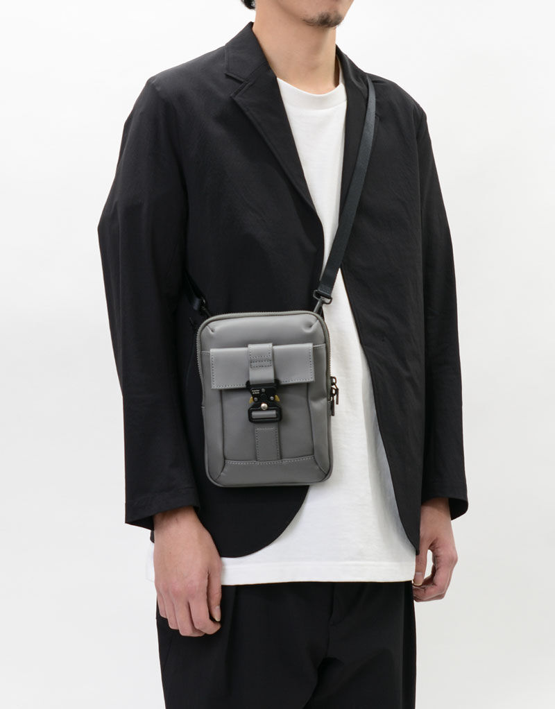 master-piece「confi ショルダーバッグ」|ショルダー・メッセンジャー|グレー