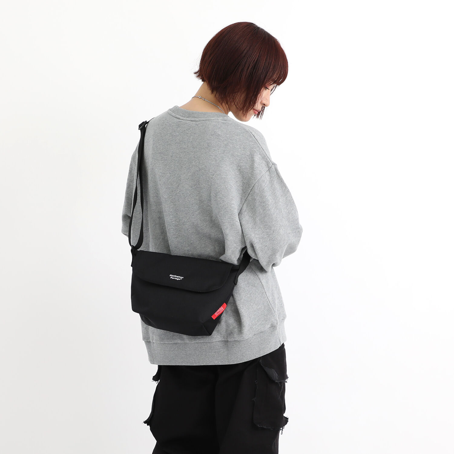 Manhattan Portage「Nylon Messenger Bag Back Pocket W/ Divider Magnet」|ショルダー・メッセンジャー|