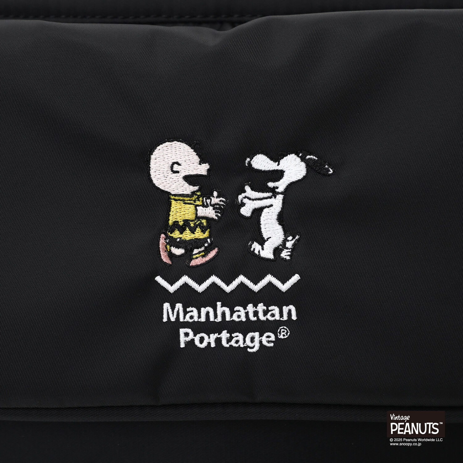 Manhattan Portage「NYLON MESSENGER BAG (XXS) FLIGHT NYLON BACKING BP W/DIV MGNT PEANUTS 25」|ショルダー・メッセンジャー|