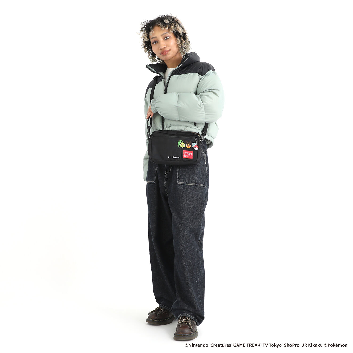 Manhattan Portage「JOGGER (L) JPN VER 2 Pokemon 25 ZA」|ショルダー・メッセンジャー|