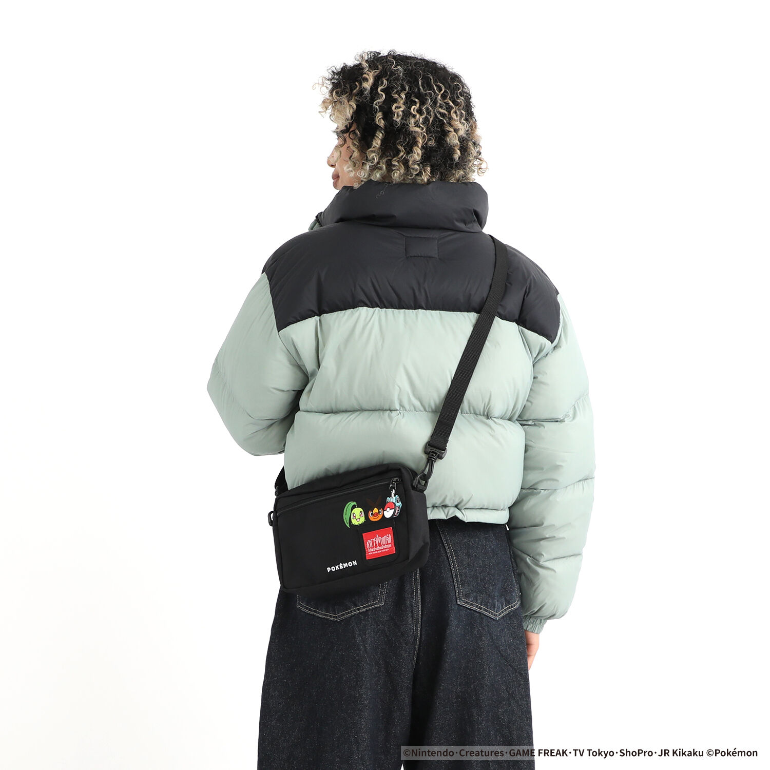 Manhattan Portage「JOGGER (L) JPN VER 2 Pokemon 25 ZA」|ショルダー・メッセンジャー|