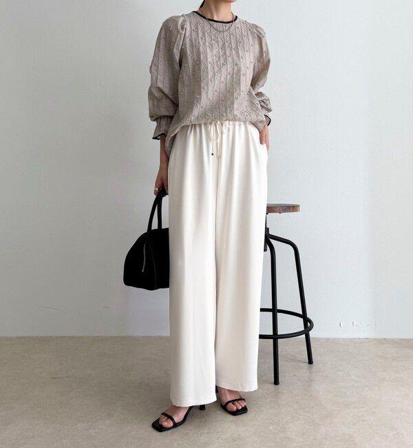 fredy emue「【4サイズ展開/リピーター続出！】とろみツイルストレートイージーパンツ」|チノ|