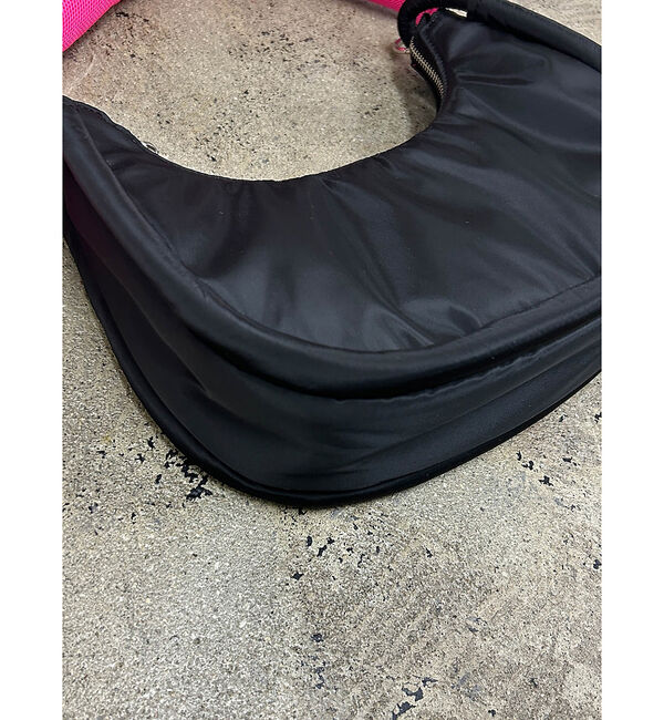 NOMINE「【cheek】round 2WAY shoulder 2WAY ハーフムーン型」|ショルダー・メッセンジャー|