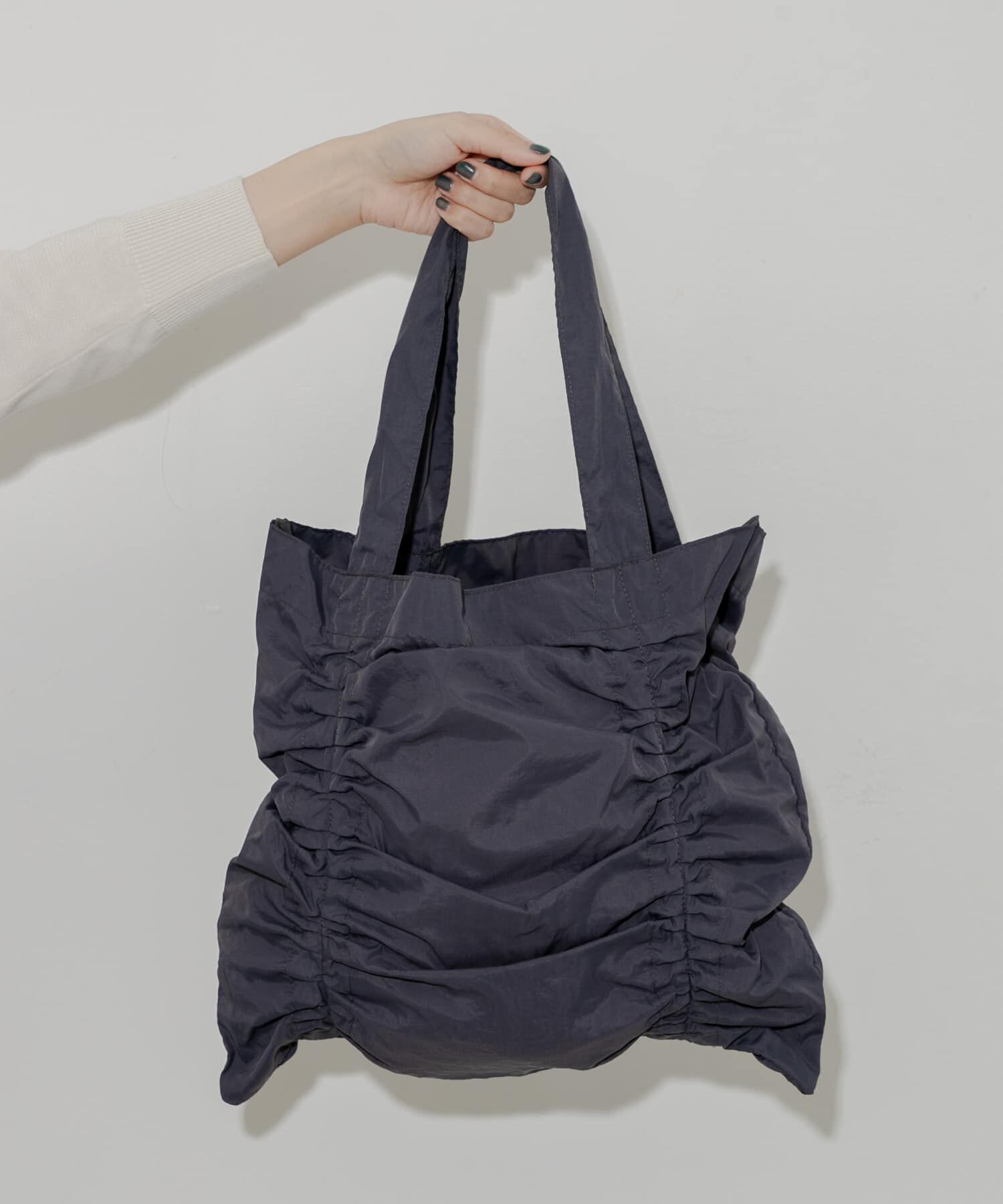 SMELLY「ナイロンギャザートート」|トートバッグ|チャコールグレー