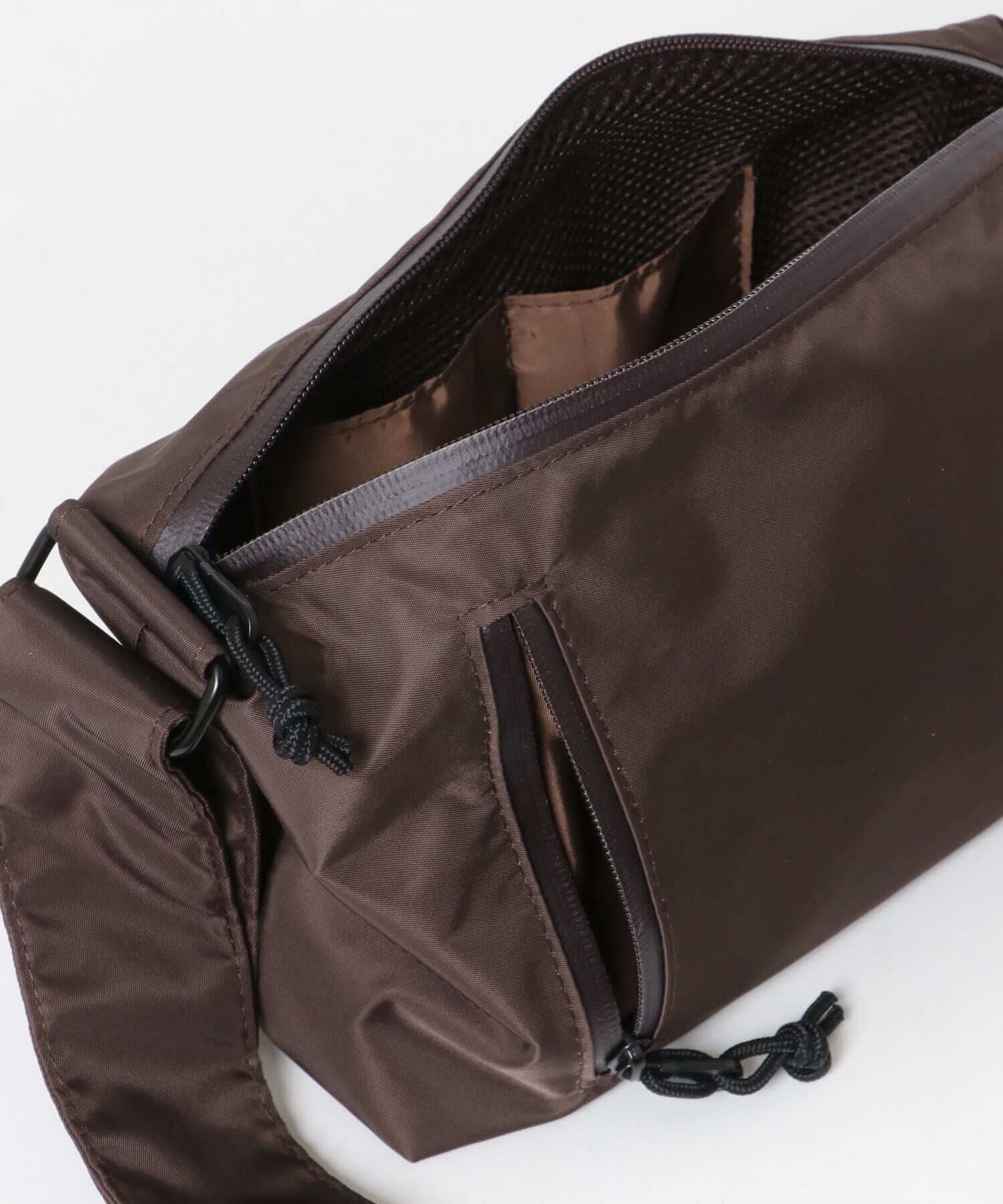 URBAN RESEARCH DOORS「『別注』YAKPAK&times;DOORS　SHOULDER BAG S」|ショルダー・メッセンジャー|