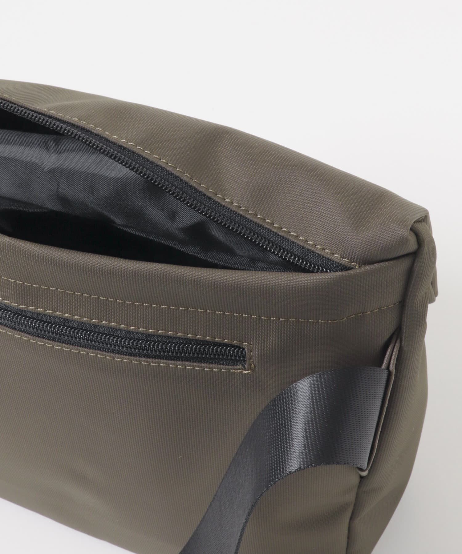 RODE SKO「撥水フィドロックショルダーバッグ M」|ショルダー・メッセンジャー|