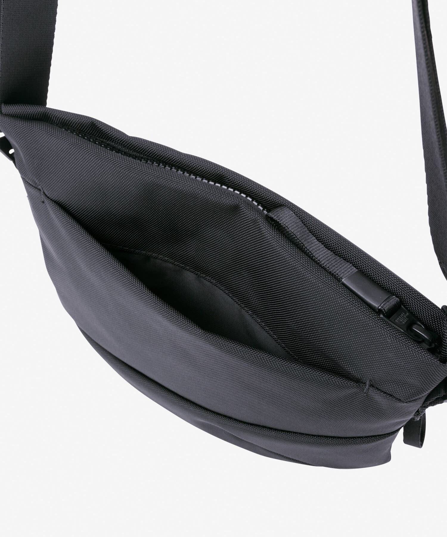 URBAN RESEARCH「THE NORTH FACE　PYRENEES SHOULDER S」|ショルダー・メッセンジャー|