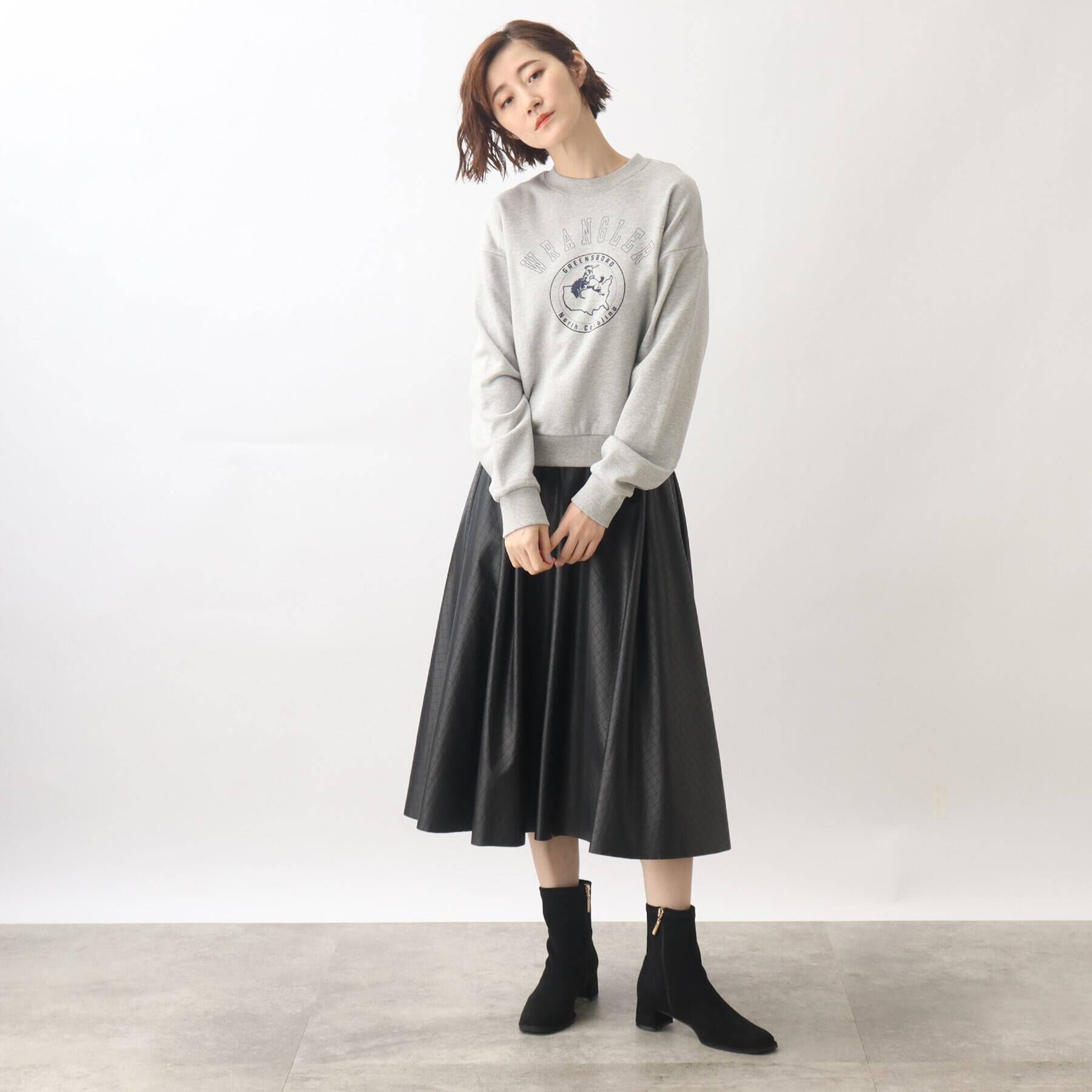 grove「【Wrangler（ラングラー）別注】カレッジロゴがポイント！裏毛プルオーバー」|パーカー|