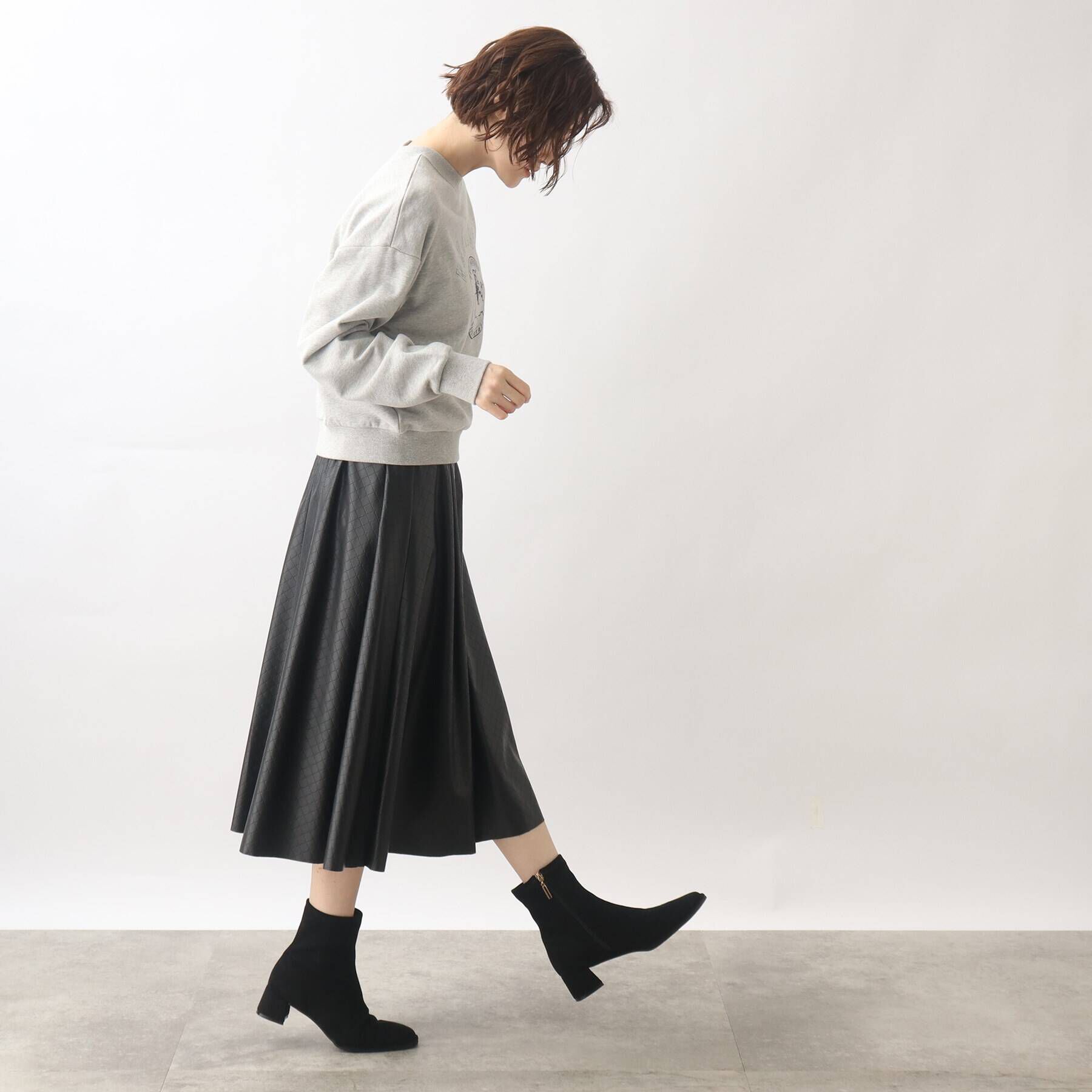 grove「【Wrangler（ラングラー）別注】カレッジロゴがポイント！裏毛プルオーバー」|パーカー|