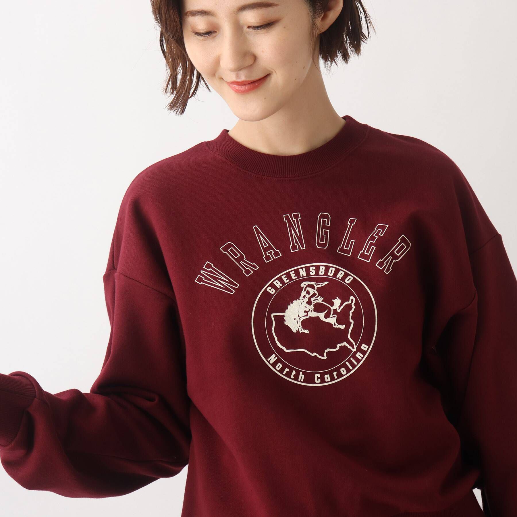 grove「【Wrangler（ラングラー）別注】カレッジロゴがポイント！裏毛プルオーバー」|パーカー|