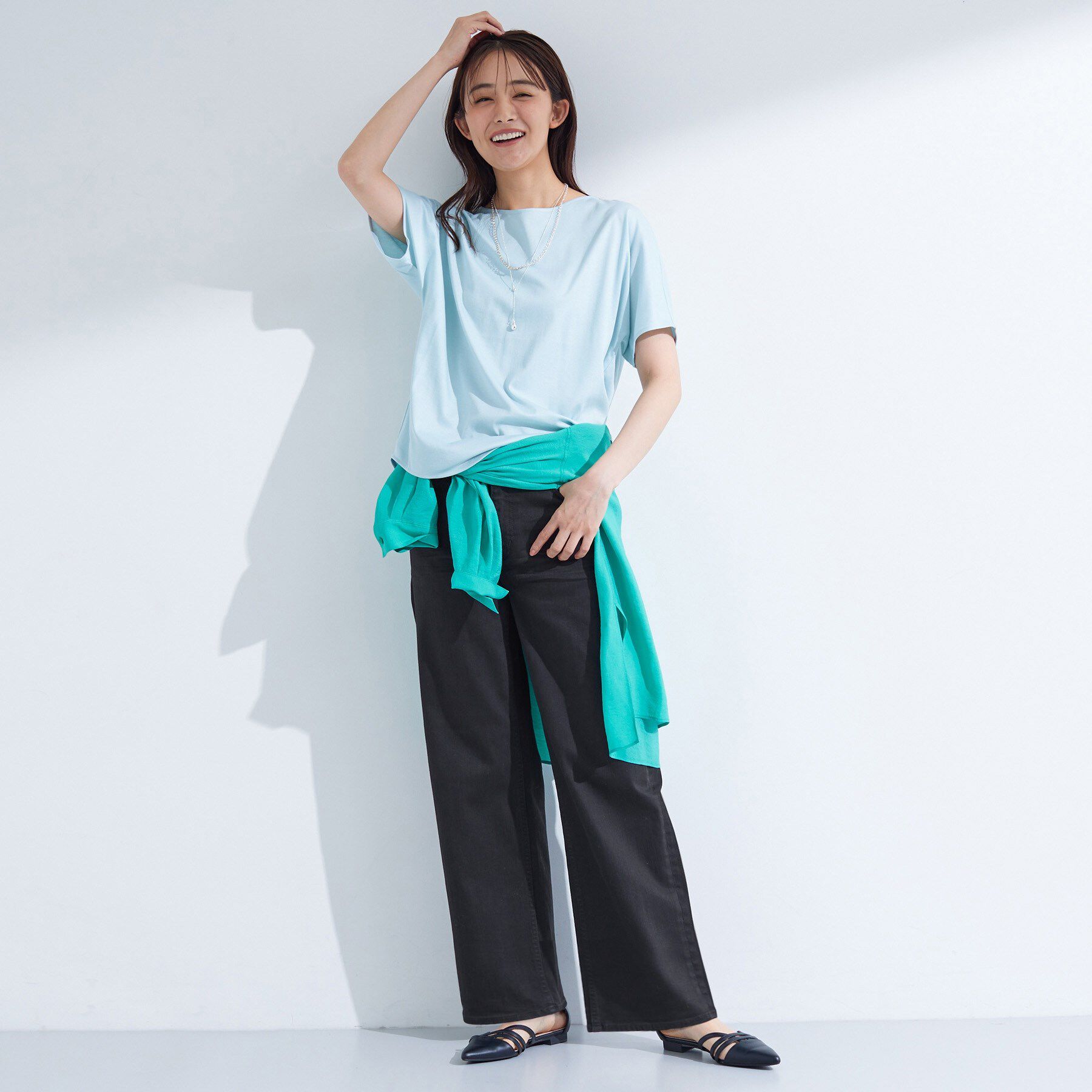 INDIVI「【春の新色登場！褒められデニム】ワイドストレート デニムパンツ」|デニム|