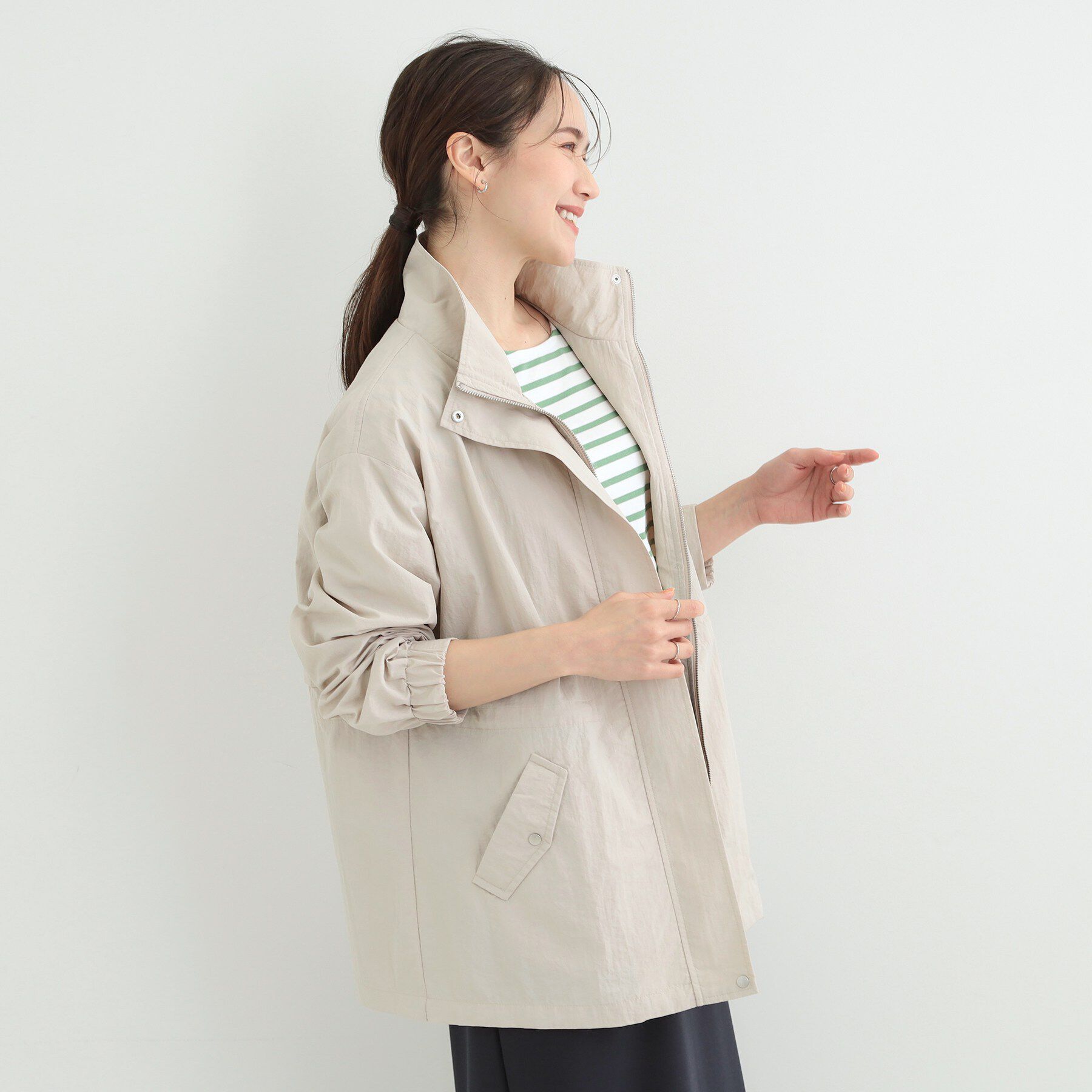SHOO･LA･RUE「【防花粉/S-LL】女性らしさあふれる 軽やかスタンドブルゾン」|ブルゾン・スタジャン|