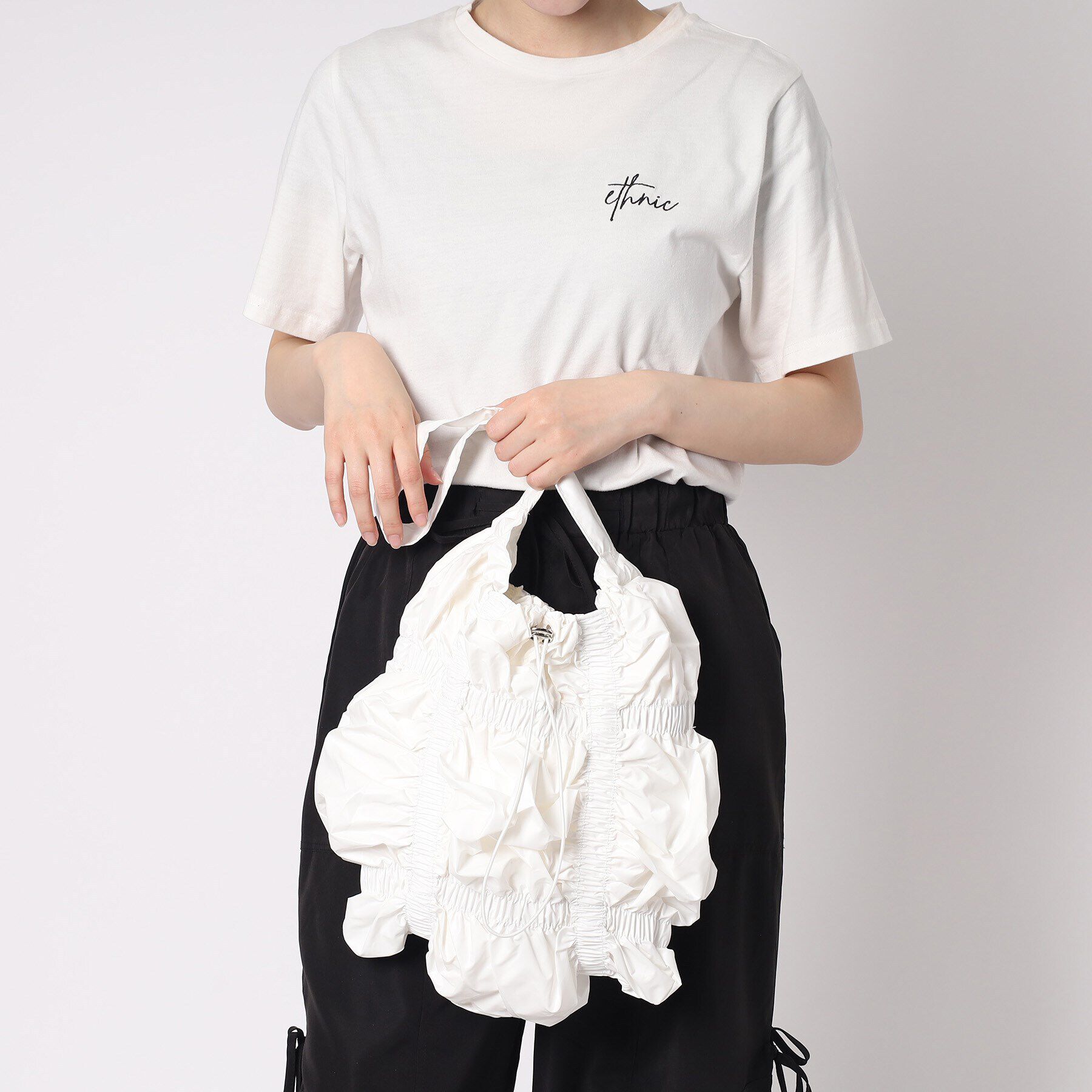 Ober Tashe「くしゅくしゅワンハンドルバッグ」|ハンドバッグ|