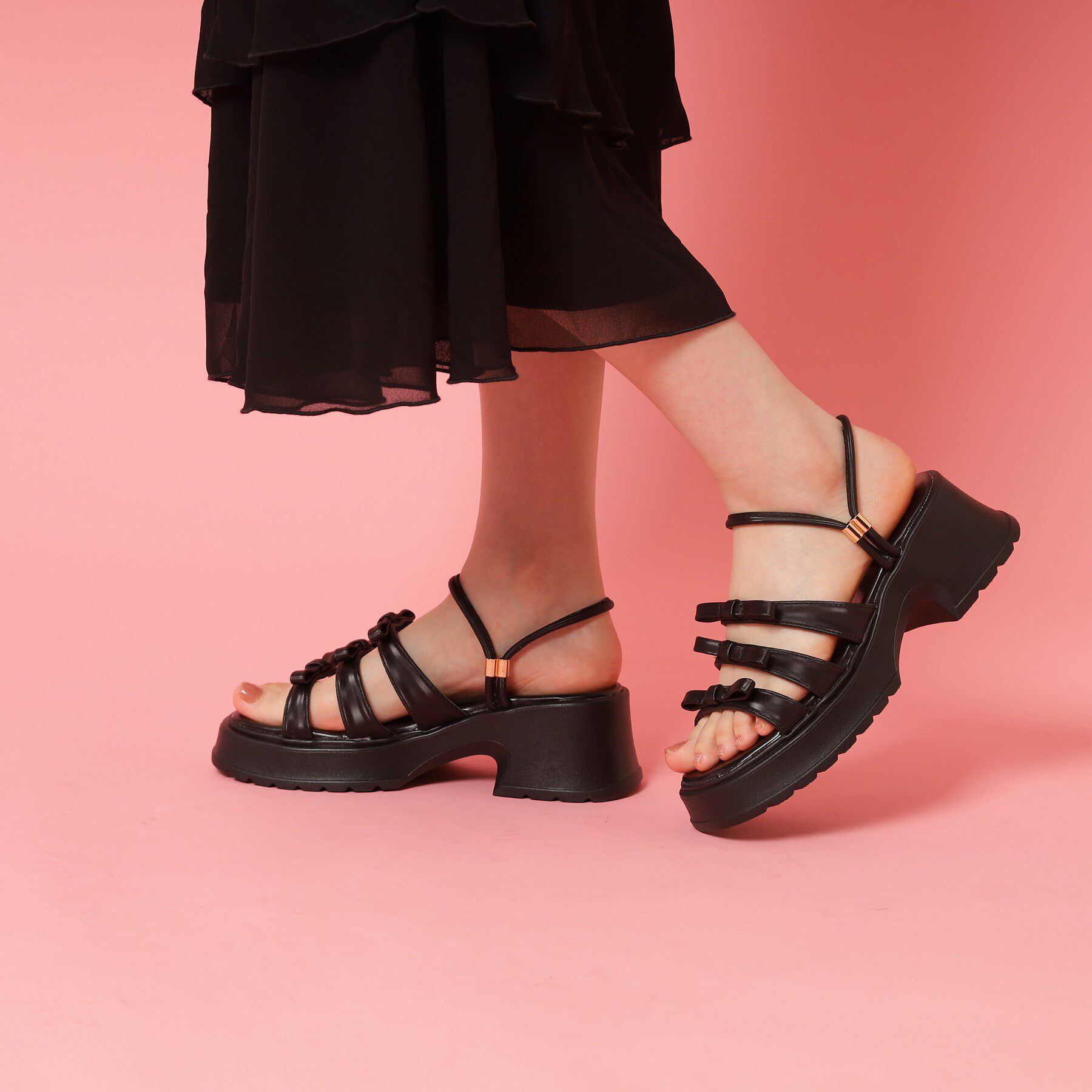 csT&P「3連リボンバレエコアサンダル」|サンダル|