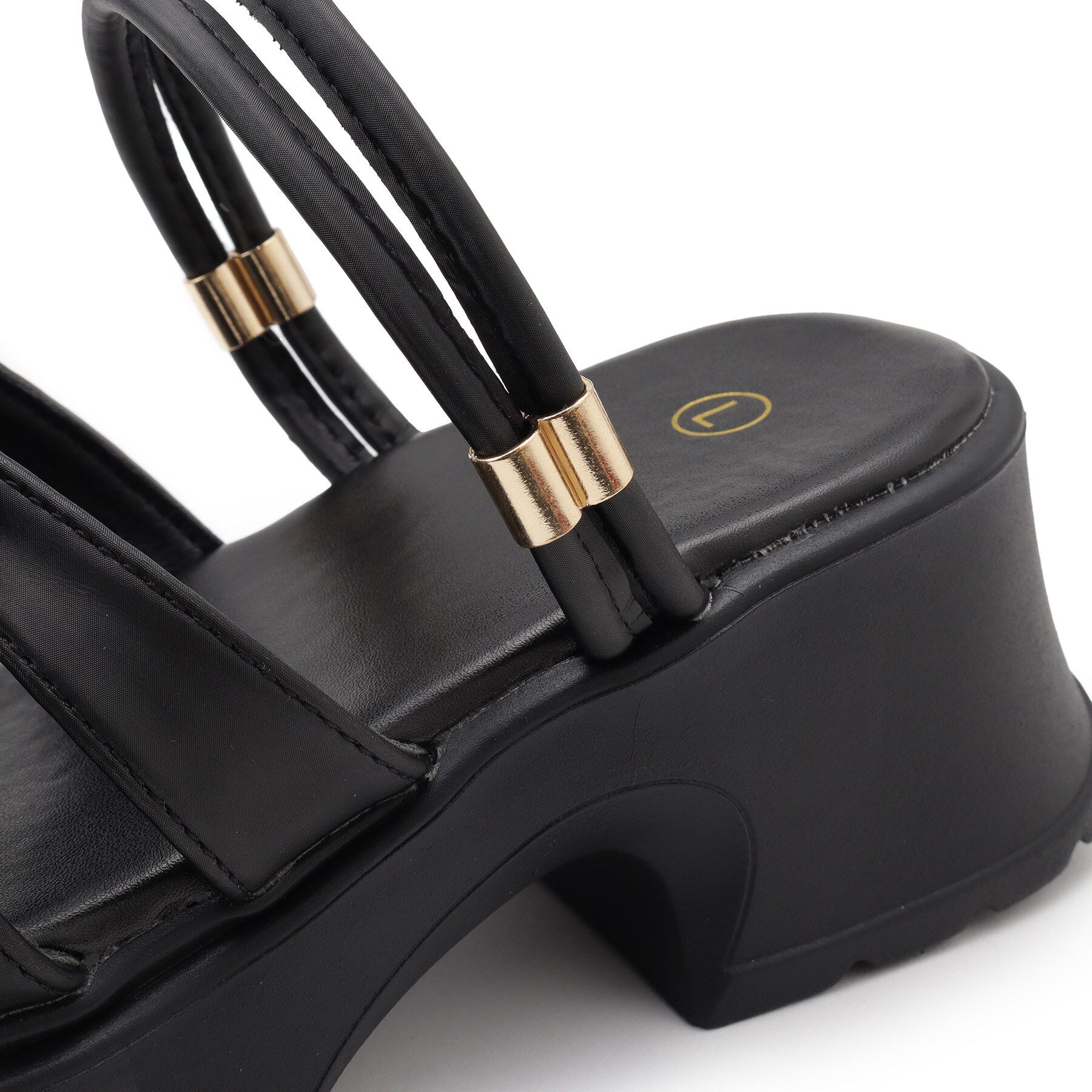 csT&P「3連リボンバレエコアサンダル」|サンダル|