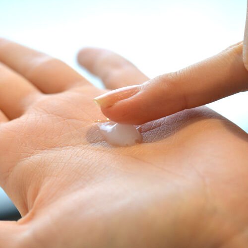 米肌（MAIHADA）「肌潤改善エッセンス」|美容液・オイル・クリーム|