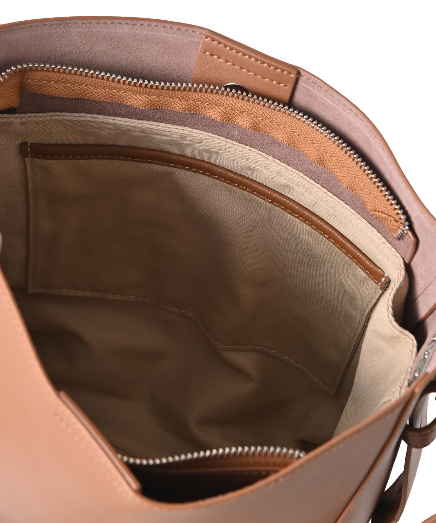 STYLE DELI「【DELI by】カーブフォルムリアルレザーショルダーバッグ」|ショルダー・メッセンジャー|