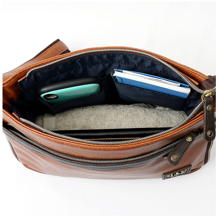 BACKYARD FAMILY「Lee ショルダーバッグ リー 320-3103 通販 ショルダーバック サコッシュ メンズ」|ショルダー・メッセンジャー|