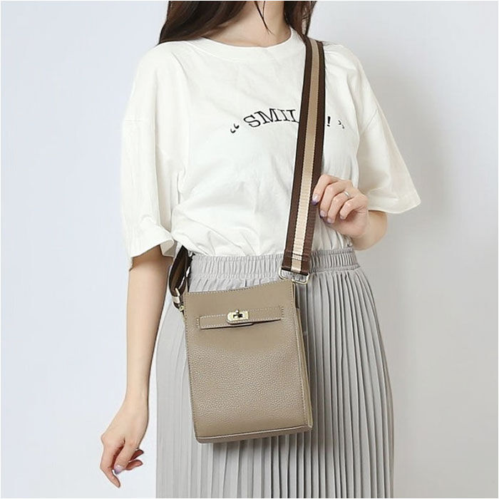 BACKYARD FAMILY「LIZDAYS リズデイズ ショルダーバッグ 斜めがけ 大人 通販 ショルダーバック ショルダー」|ショルダー・メッセンジャー|